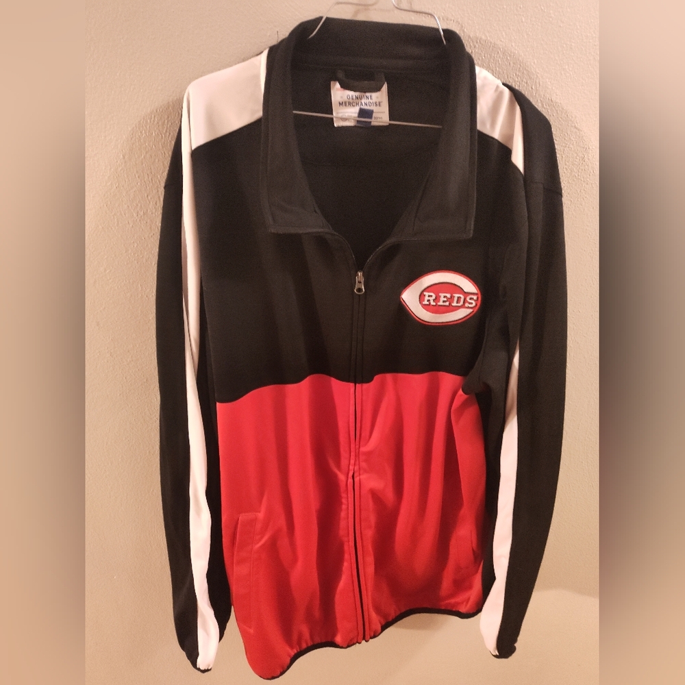 MLB Cincinnati Reds Size XXL Zip Jacket